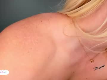 webcam girl monslifex live cam image #5297091