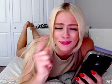 webcam girl oliviaowens live cam image #2752520