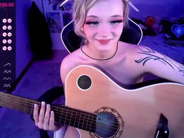 webcam girl _b_a_n_s_h_e_e_ live cam image #4585860