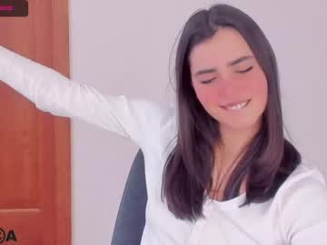 webcam girl nika_la live cam image #1220113