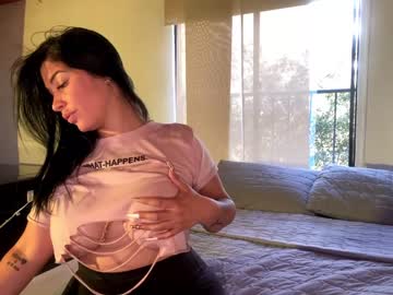 webcam girl amy_queen7 live cam image #1385839