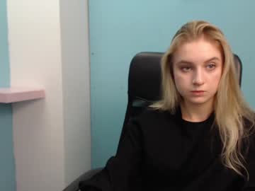 webcam girl _petite_sweet live cam image #249989