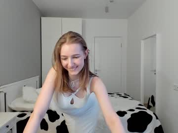 webcam couple christine_bae live cam image #6905665