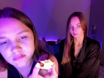 webcam girl golden_bag live cam image #2567001