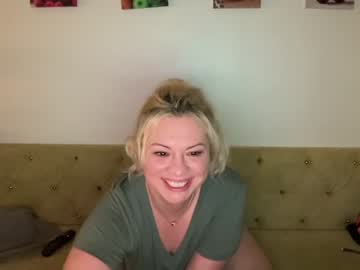 webcam girl kiradivine live cam image #3905608