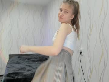 webcam girl kylie_mine live cam image #2952183