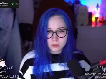 webcam girl blue_mooncat live cam image #4091484