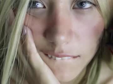 webcam girl wendy_daniela live cam image #6189240