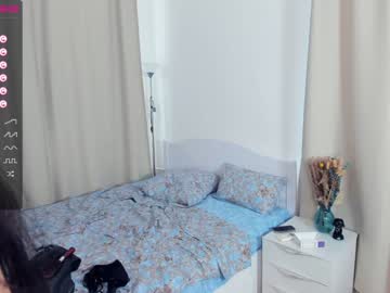 webcam girl elfas_cute live cam image #4783710