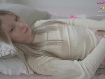 webcam girl pureangeldolores live cam image #6081087