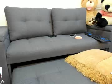 webcam girl abigail_w live cam image #3216918