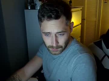 webcam man greyjoggers live cam image #2951596