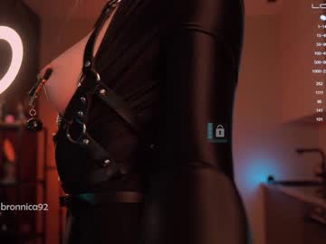 webcam girl bronnica live cam image #3289446