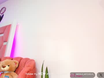 webcam girl nicolle_mitchelle live cam image #5593172