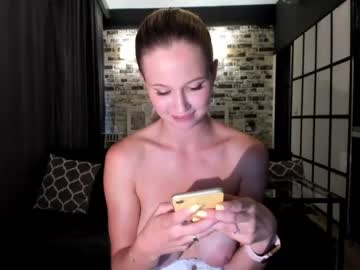 webcam girl stella_and_stephan live cam image #2141209