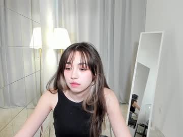 webcam girl y_u_m_i_k_a live cam image #1830029