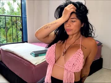 webcam girl amy_queen7 live cam image #3100255