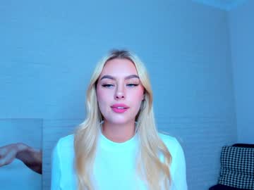 webcam girl 8a8y_nura live cam image #1886390