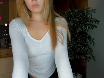 webcam girl melissalamba live cam image #5228426