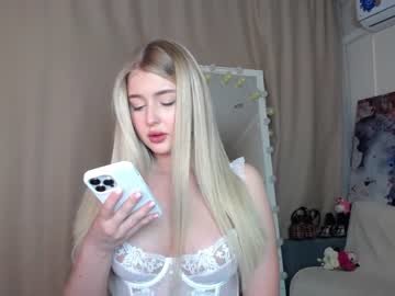webcam girl cute18cute live cam image #1879635