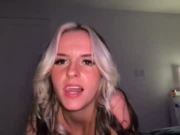 webcam girl chandraxo live cam image #7081978