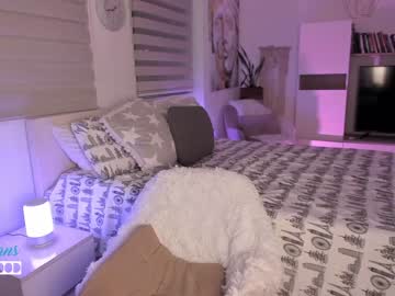 webcam girl melaniewood live cam image #887639