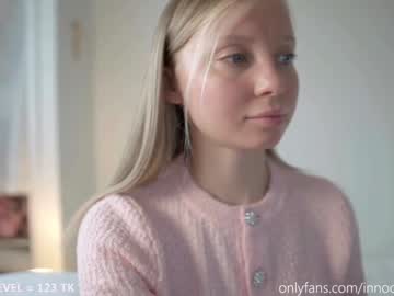webcam girl pureangeldolores live cam image #5635389