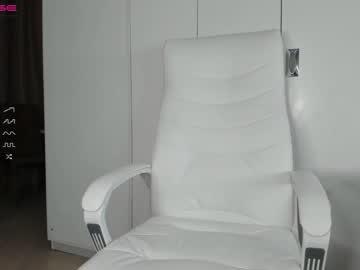 webcam girl lee_sua live cam image #4027356