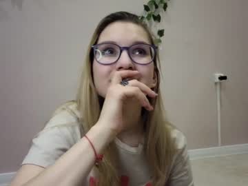 webcam girl evepearce live cam image #5337209