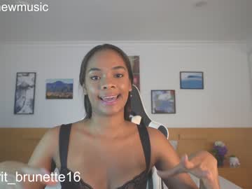 webcam girl camilitasu live cam image #2910183