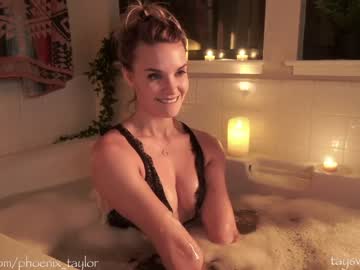 webcam girl phoenix_taylor live cam image #3778252