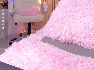 webcam girl little_effy18 live cam image #6837495