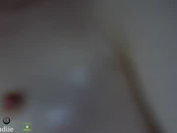webcam girl bestblondiiecb live cam image #6033476