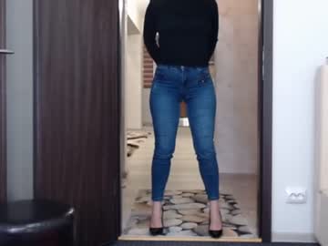 webcam girl carmela_fox live cam image #3731593