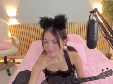 webcam girl little_effy18 live cam image #6830130