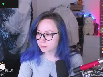 webcam girl blue_mooncat live cam image #3485324
