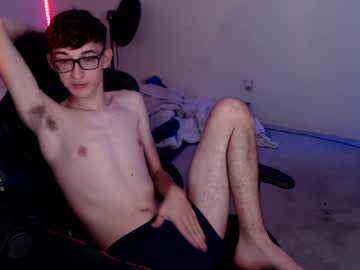 webcam man 18yrboyhot live cam image #1612445