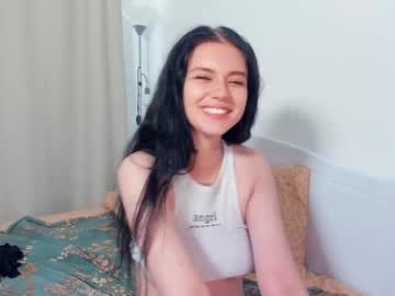 webcam girl elfas_cute live cam image #4775899