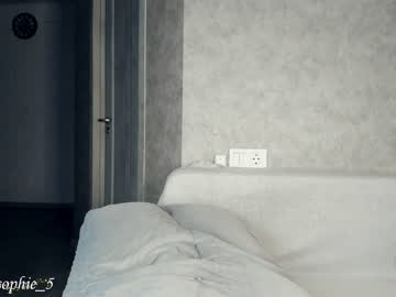 webcam girl sophie_5 live cam image #1402135