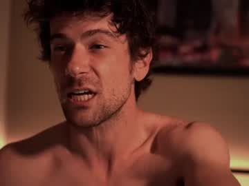 webcam man charlieonline live cam image #3456754