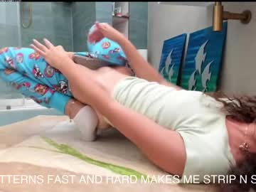 webcam girl lets_slip_and_slide live cam image #5231568