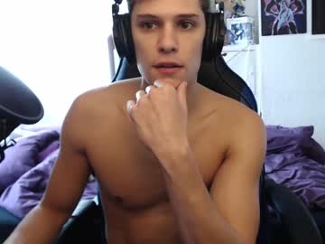 webcam man misterydragon live cam image #314622