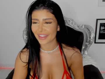 webcam girl moniqueeass live cam image #4968537