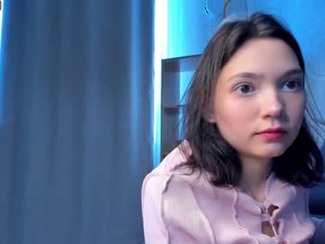 webcam girl bzzzme live cam image #4544700