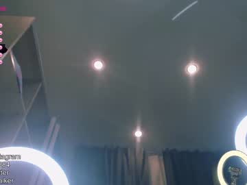 webcam girl queenafina live cam image #1738605