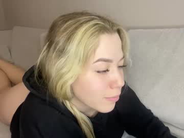 webcam girl ember_bunny live cam image #6355411