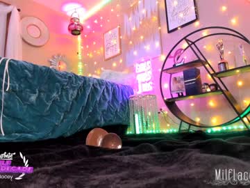 webcam girl milf_lacey live cam image #2718611