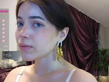 webcam girl kr1stinarrow live cam image #4975417