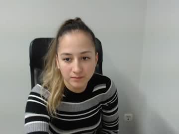 webcam girl chloya_tqo live cam image #3300437