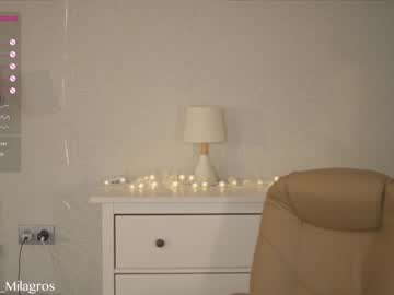 webcam girl mia_milagros live cam image #4285921